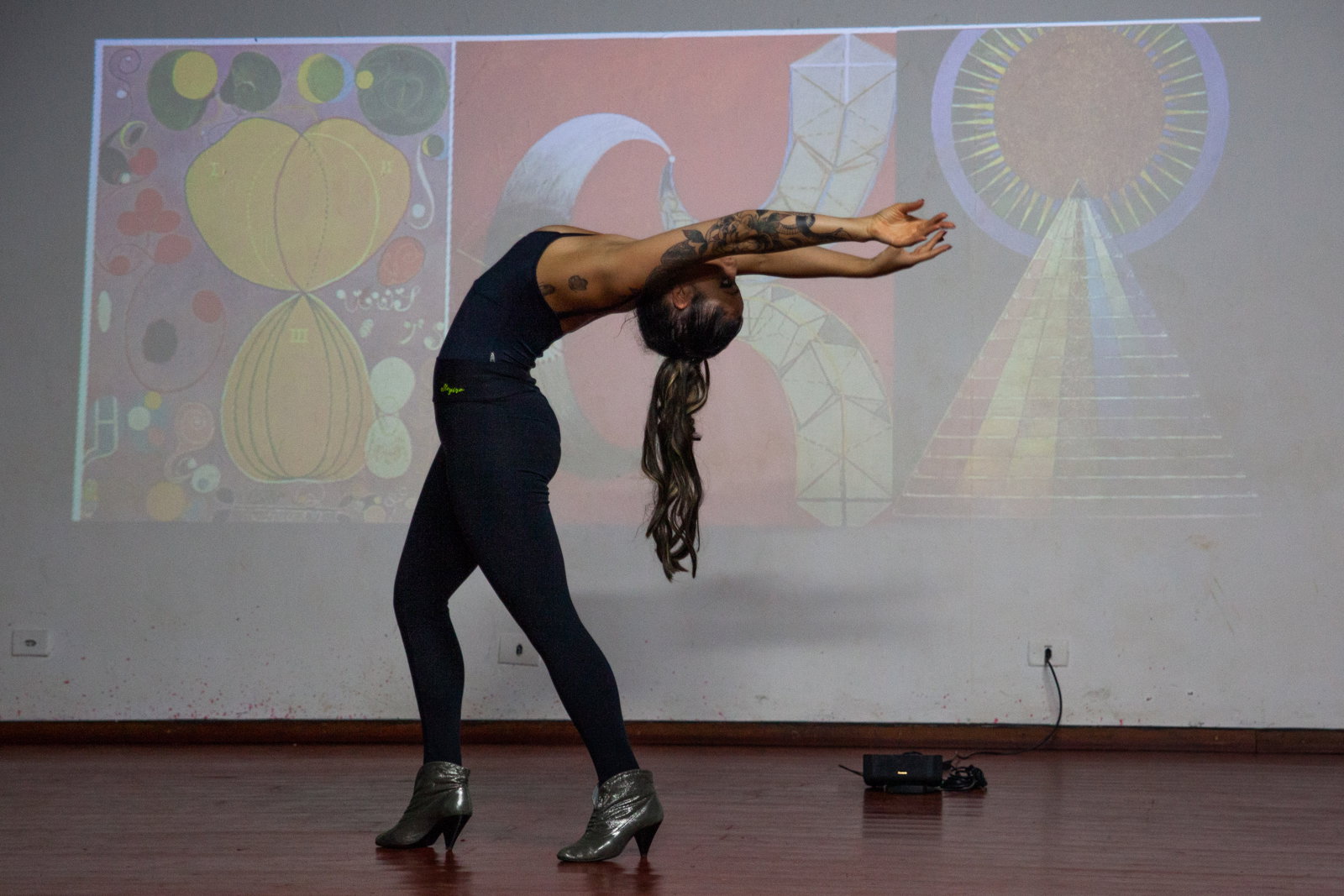 Apresenta-o-escola-leste-oeste-dia-1-16.jpg